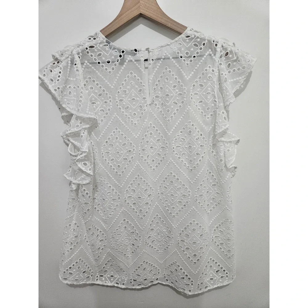 White House Black Market White Eyelet Ruffle Sleeve V-Neck‎ Blouse Large